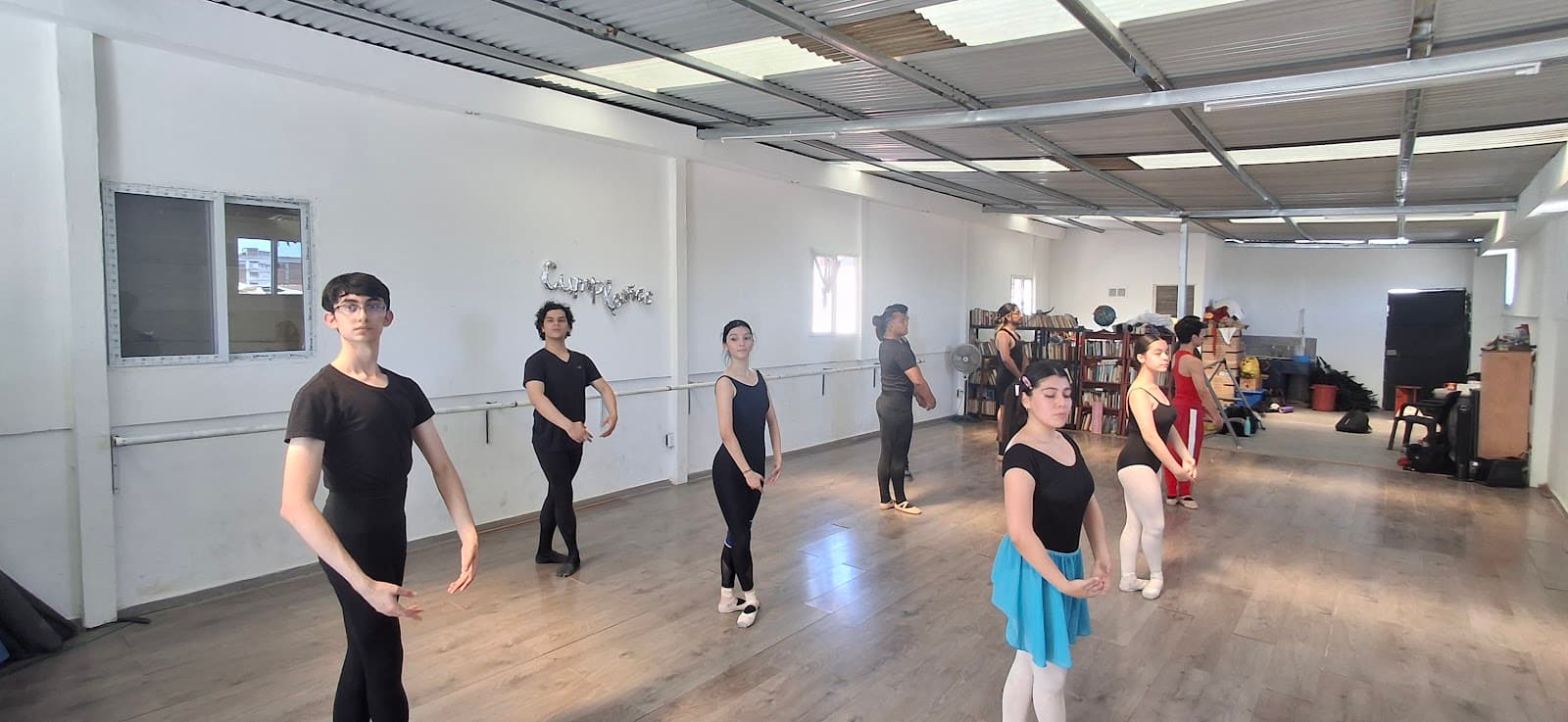 Escuela de Danza Antonio Crespo Morales. Guatemala City