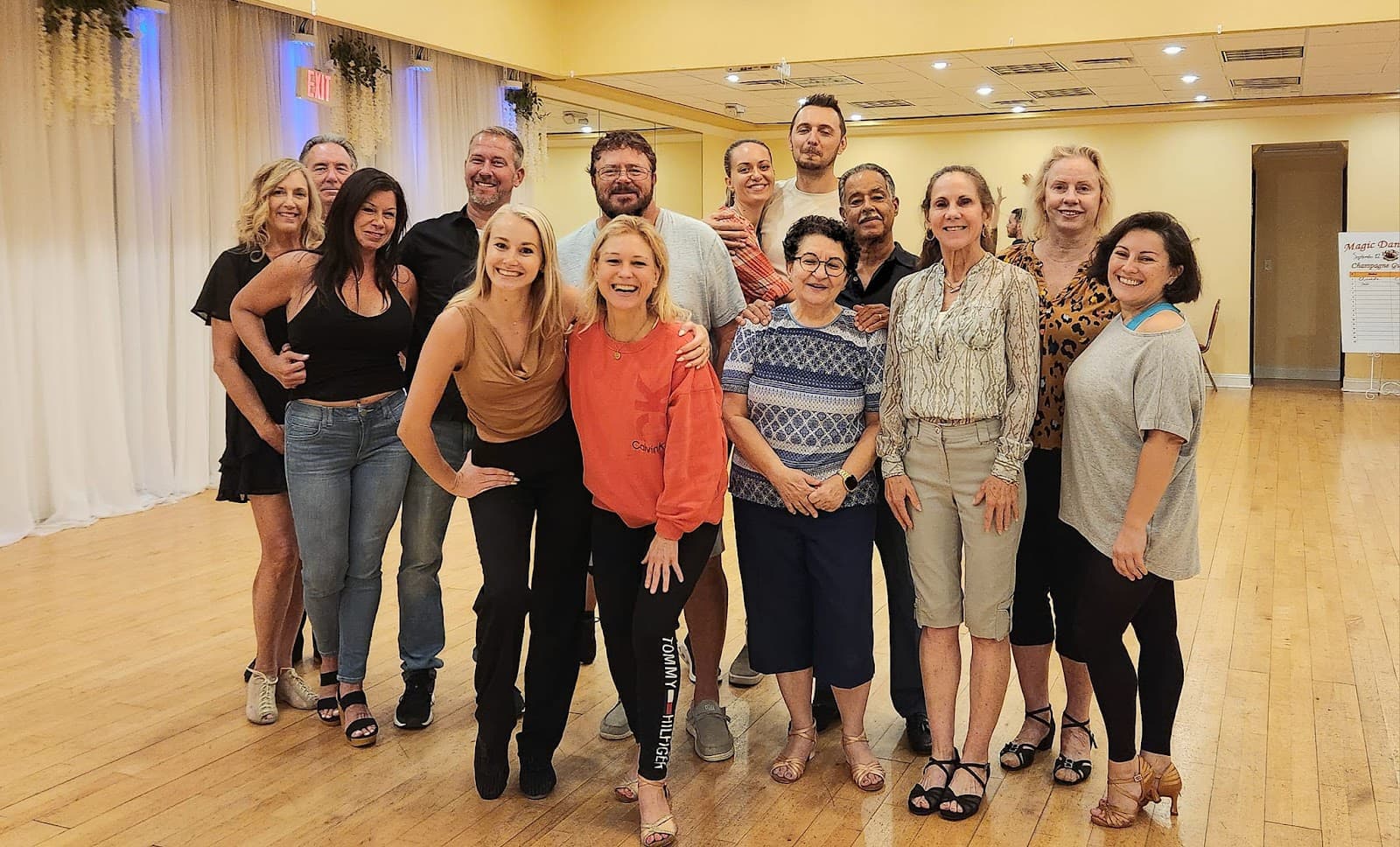 Salsa & Bachata with Kamila. Largo