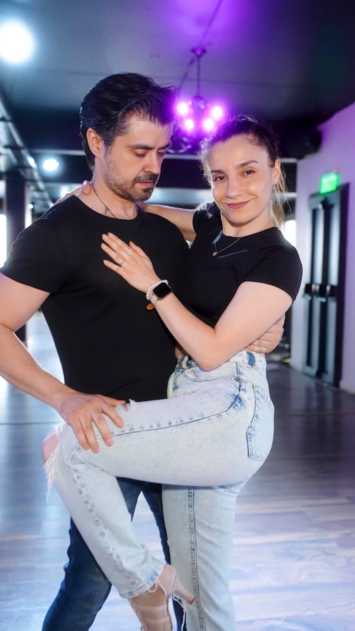 Ginga - Kizomba, Bachata, Salsa Classes. București