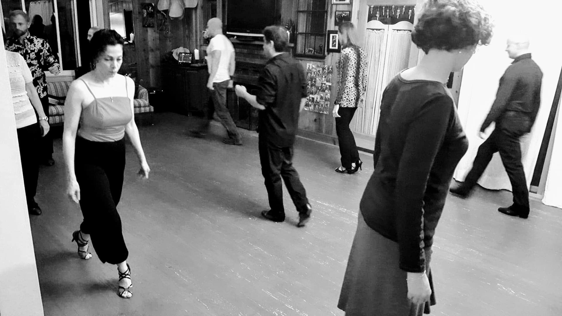 Caminito Amigo Argentine Tango Studio. Silver Spring