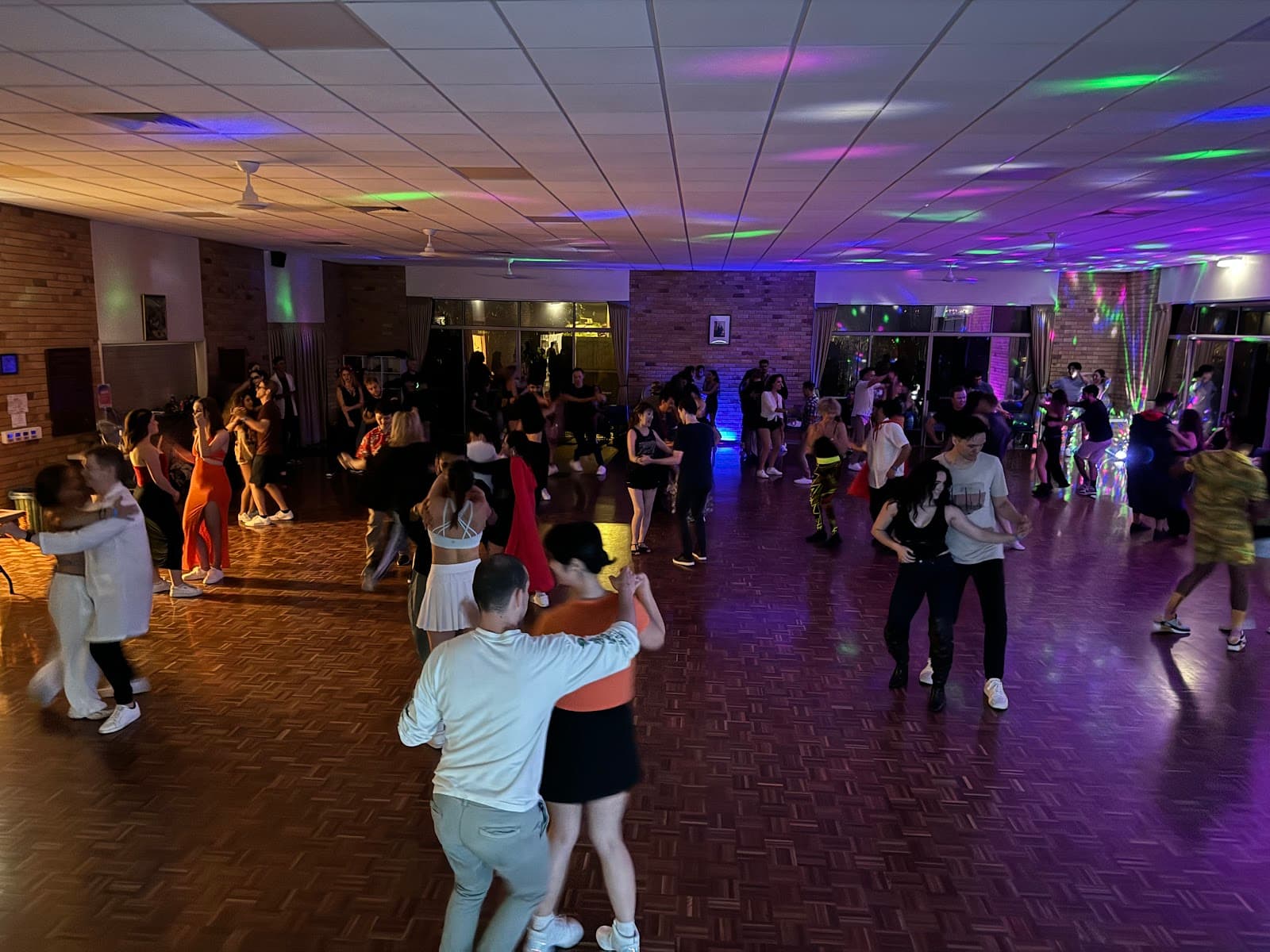 Bachata Lab. Broadbeach Waters